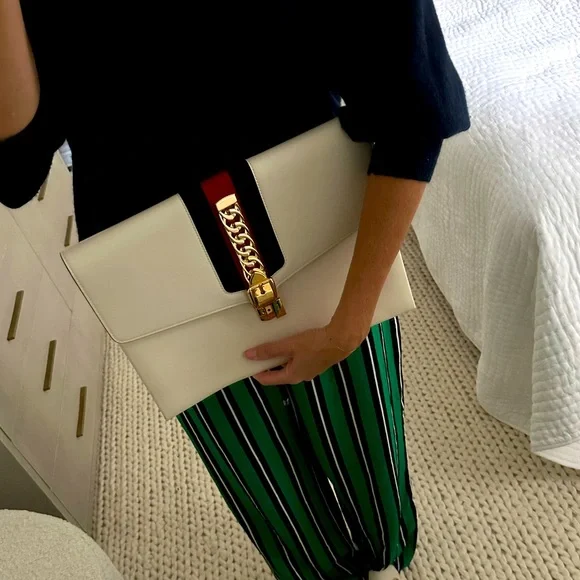 Gucci cream leather oversized clutch never used - Picture 2 of 13